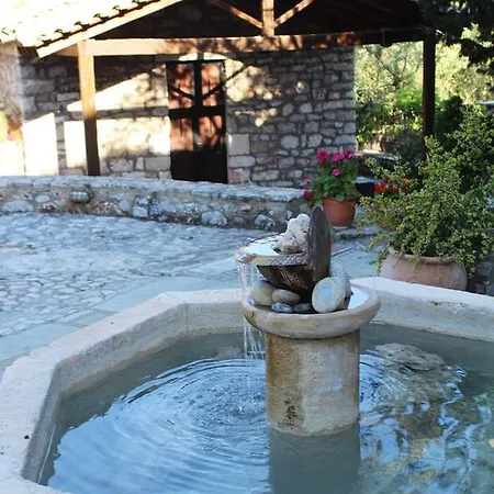 Πανσιόν Pola