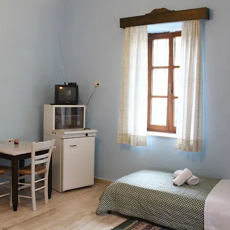 Πανσιόν Pola 3*